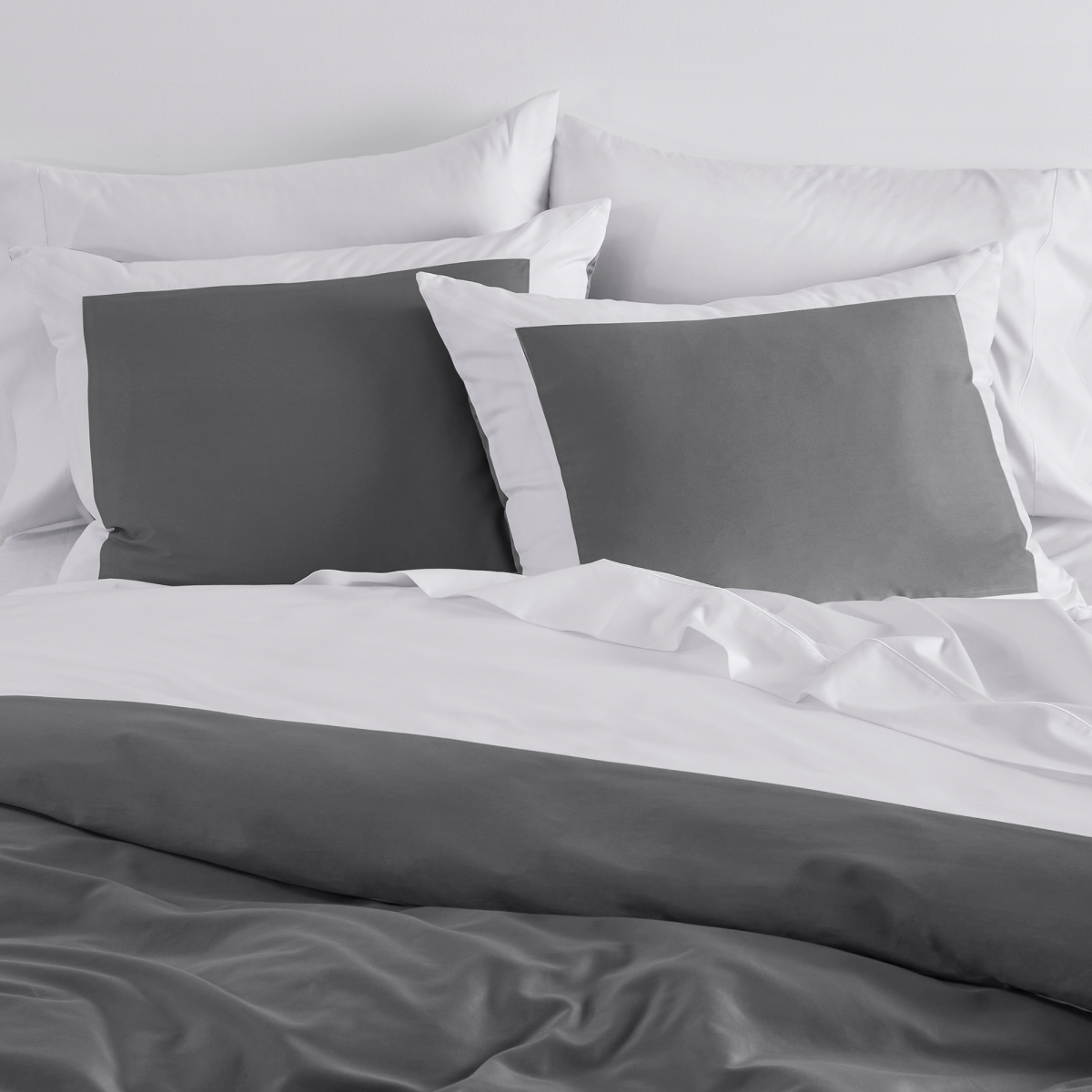Reversible Color Block Sateen Duvet Cover & Shams Set