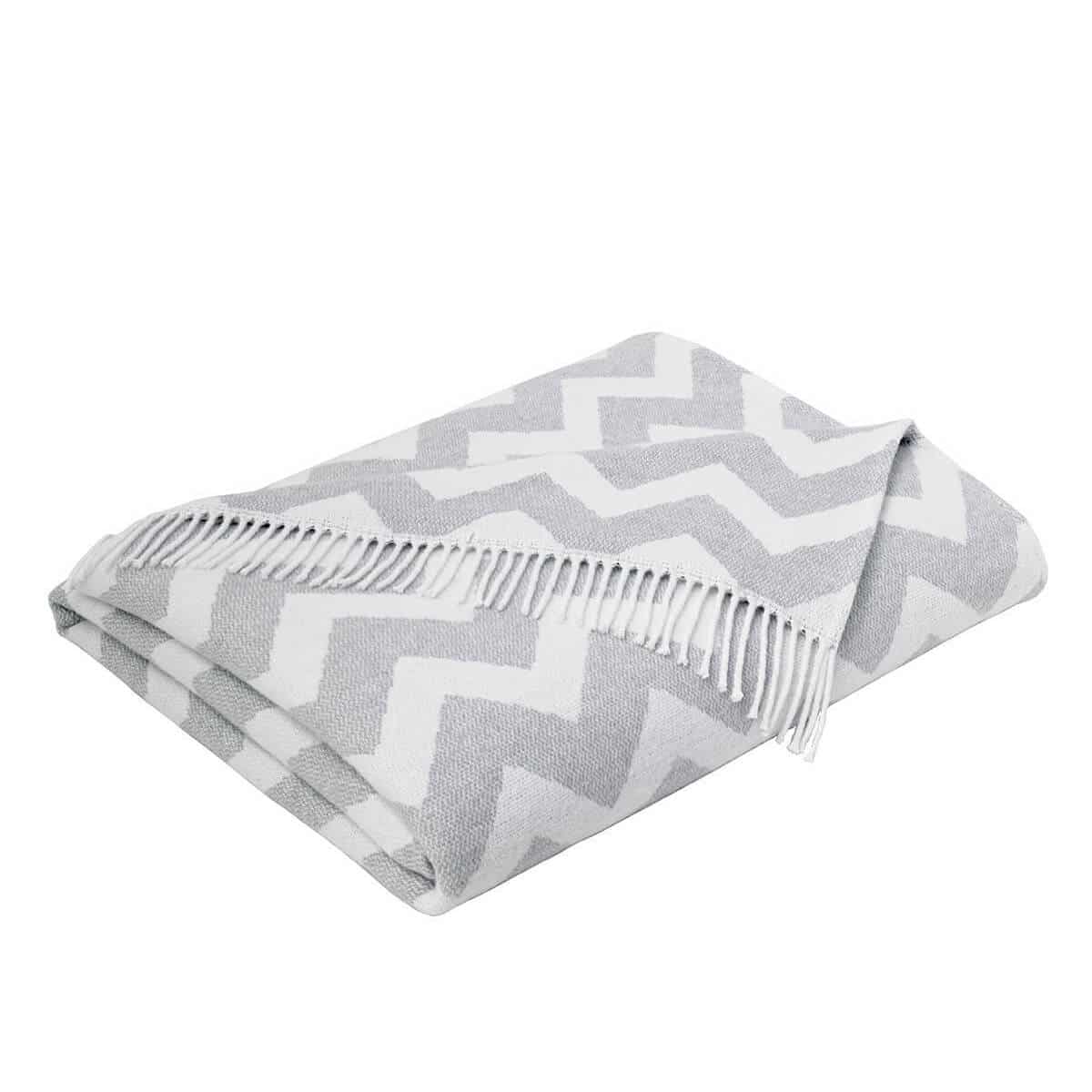 Chevron Throw