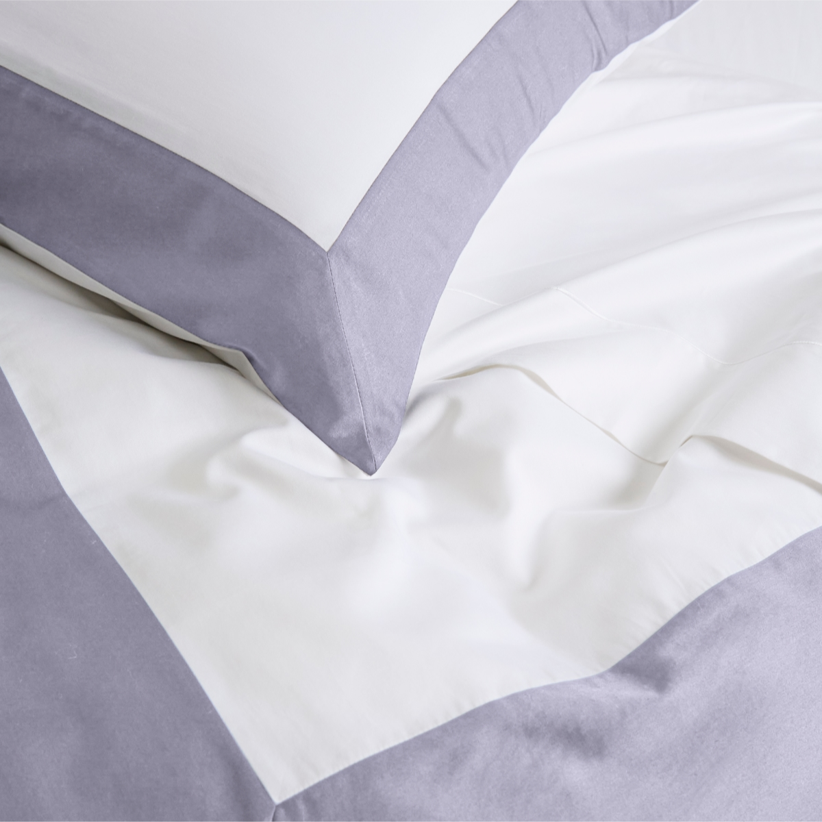 Reversible Color Block Sateen Duvet Cover &amp; Shams Set