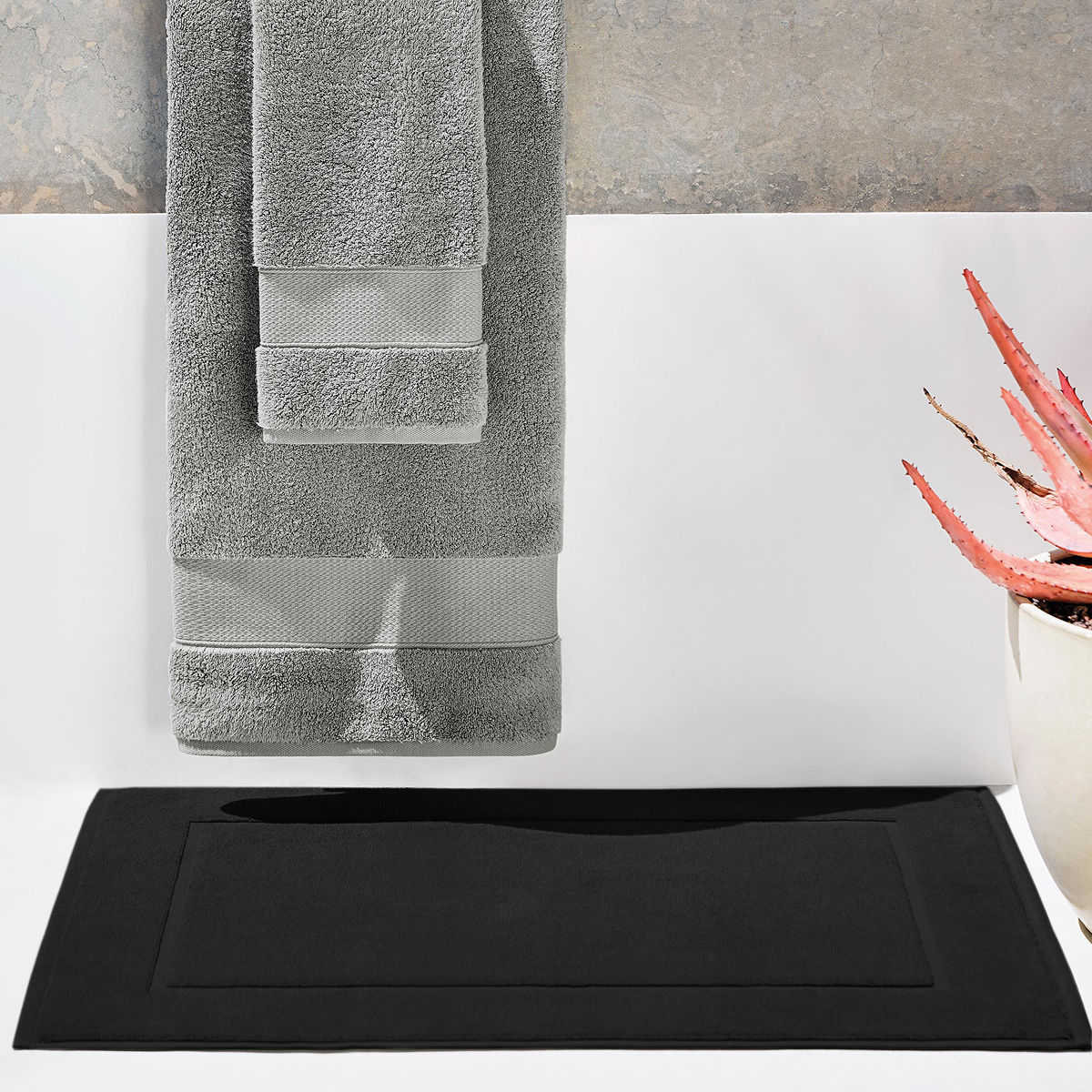 Signature Tub Mat