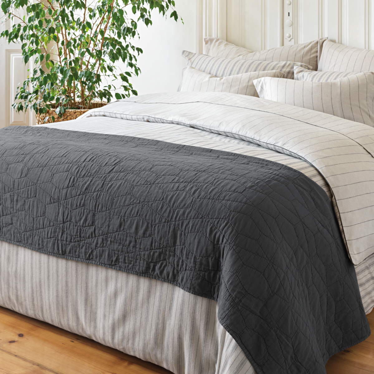 Mosaic Cotton Quilt &amp; Shams Set