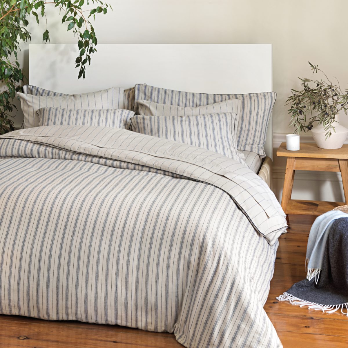 Brushed Cotton Duvet Cover &amp; Shams Set