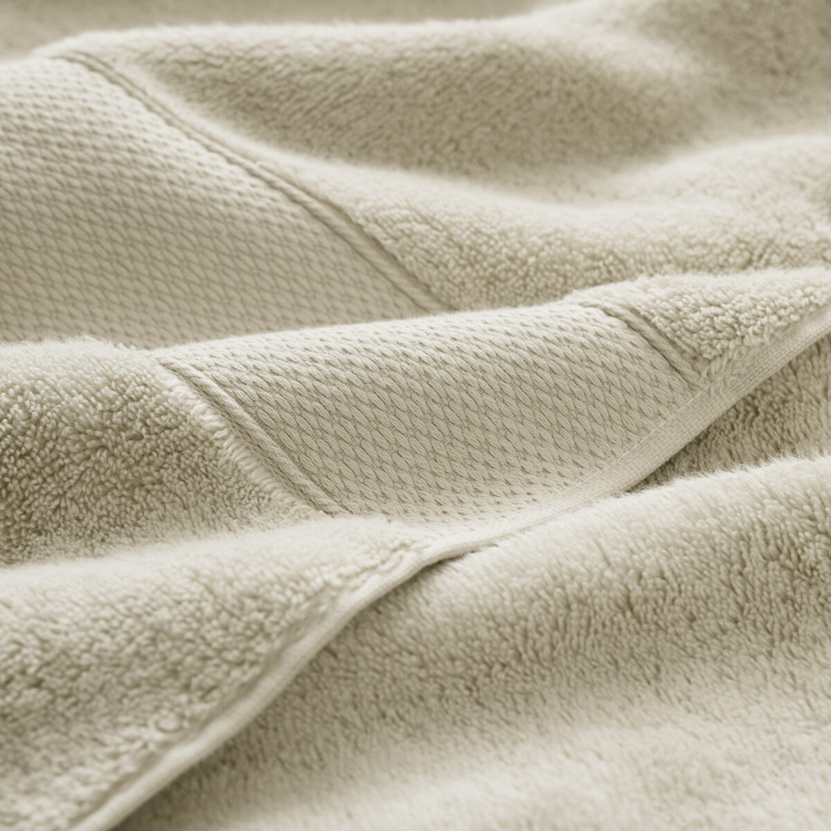 RiLEY Home Plush Towel Collection 100% Cotton Sand Bath Towel
